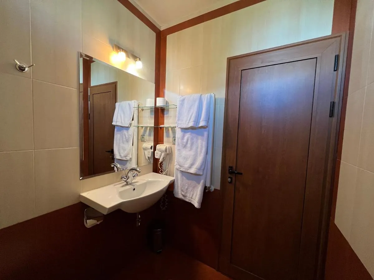 Family Hotel 007 София